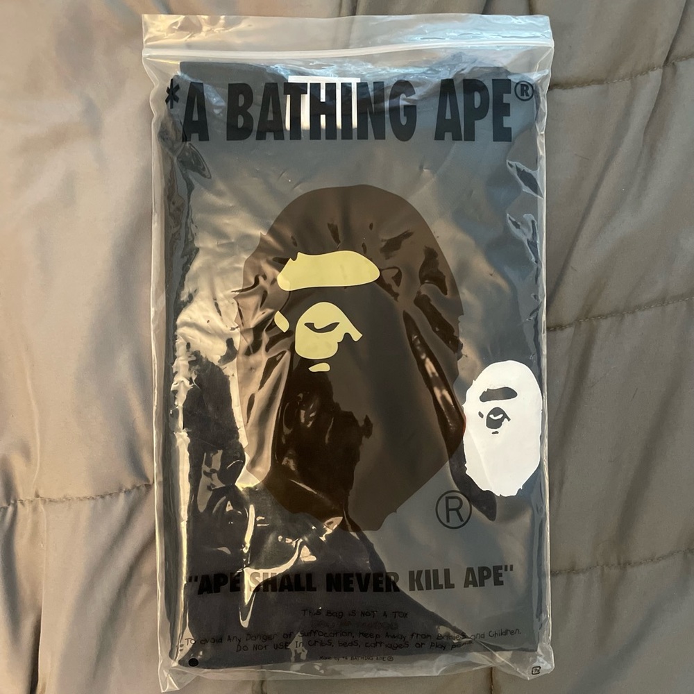 SS19 Black Bathing Ape T-Shirt Logo M